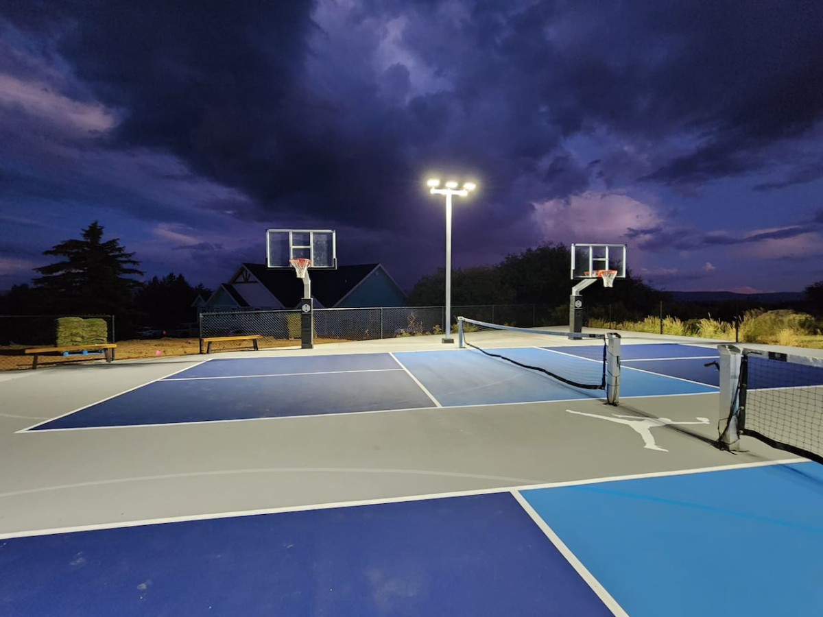 The Most Amazing home with theater, courts, hot tubs and more! 6