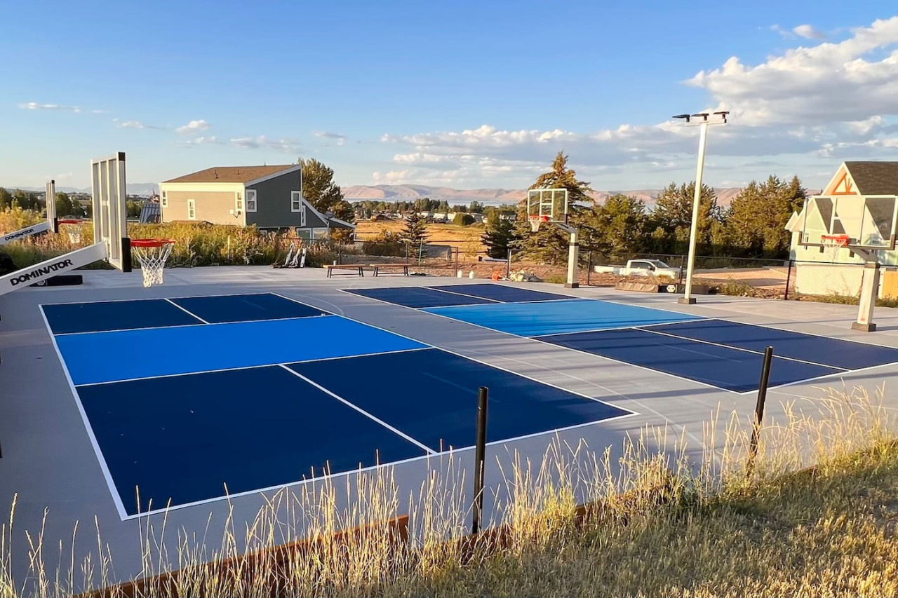 The Most Amazing home with theater, courts, hot tubs and more! 4