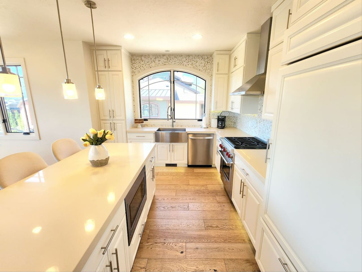 Stunning home with view for days 6