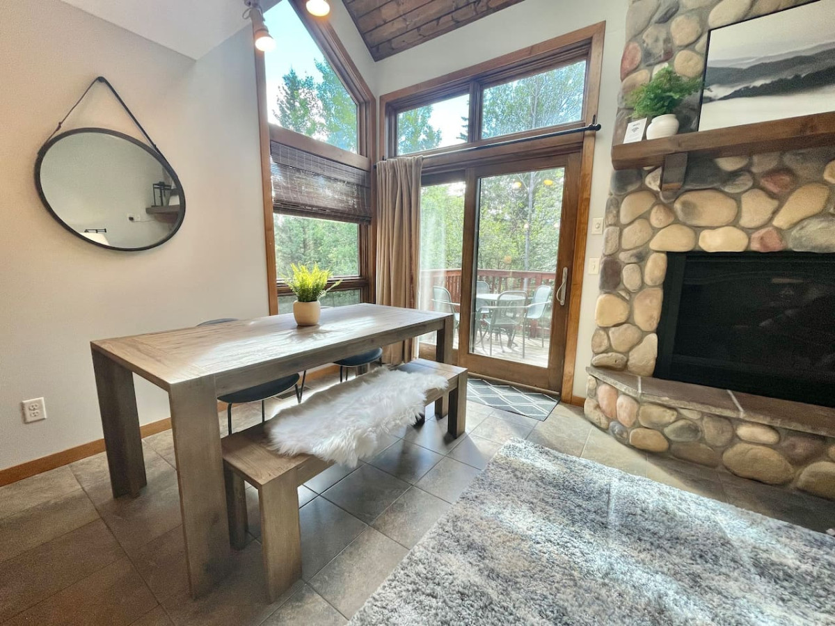 Ski-in/out Access And Indoor Hot Tub - Stunning Mountain Retreat - Minnesota