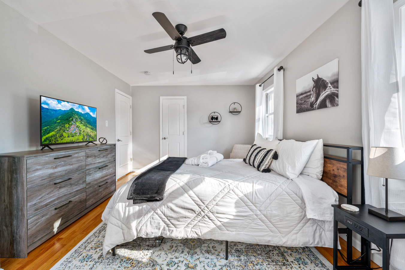 76 Tamarack