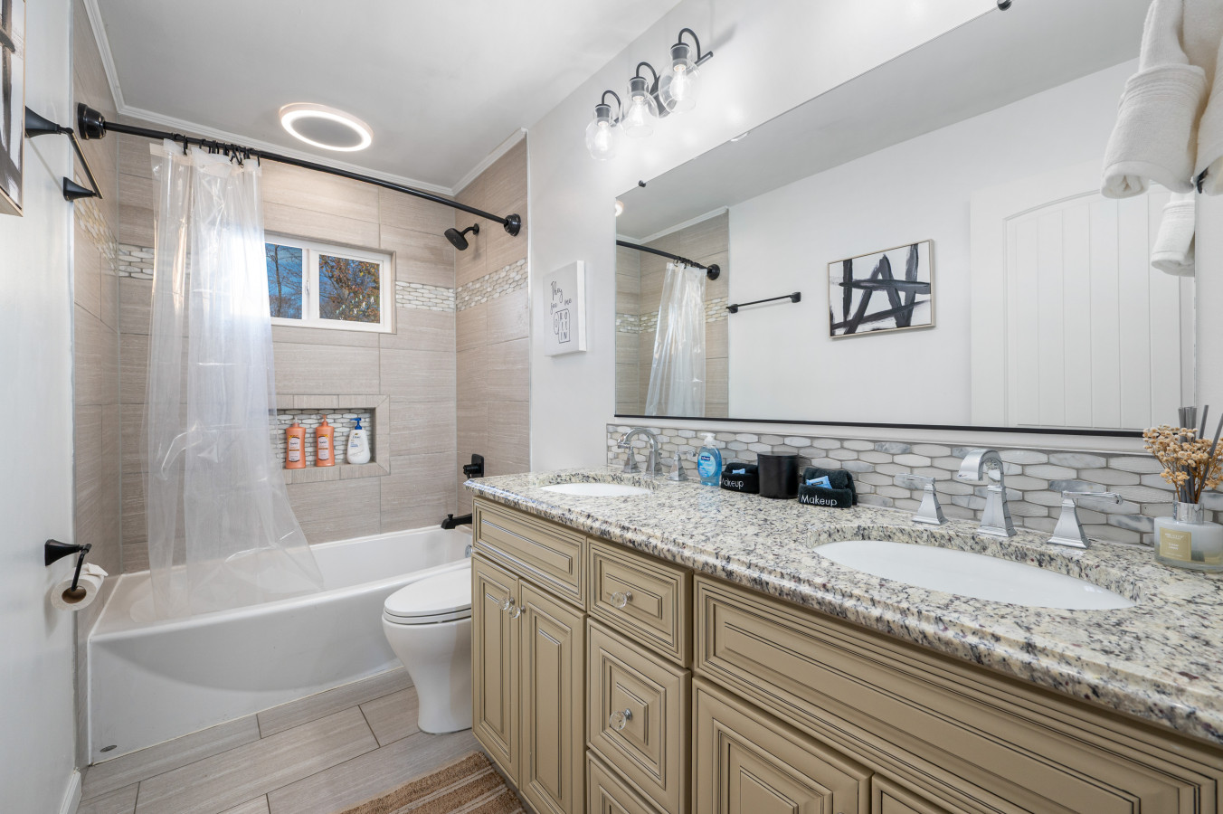 76 Tamarack