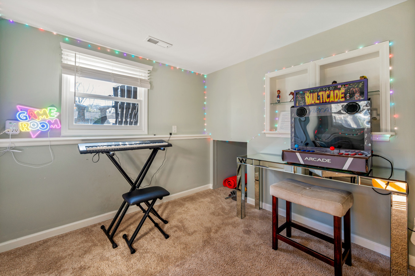 76 Tamarack