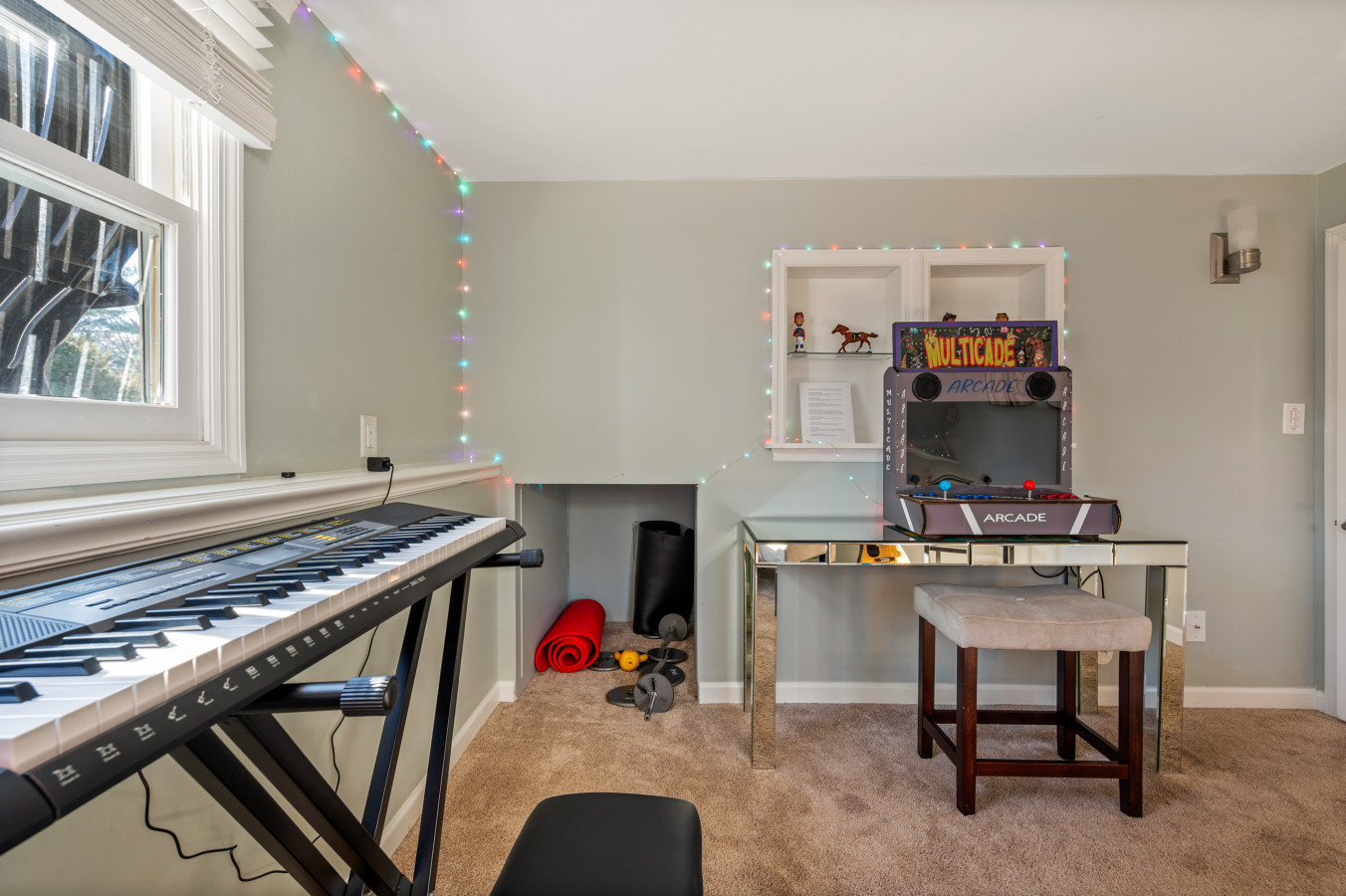 76 Tamarack