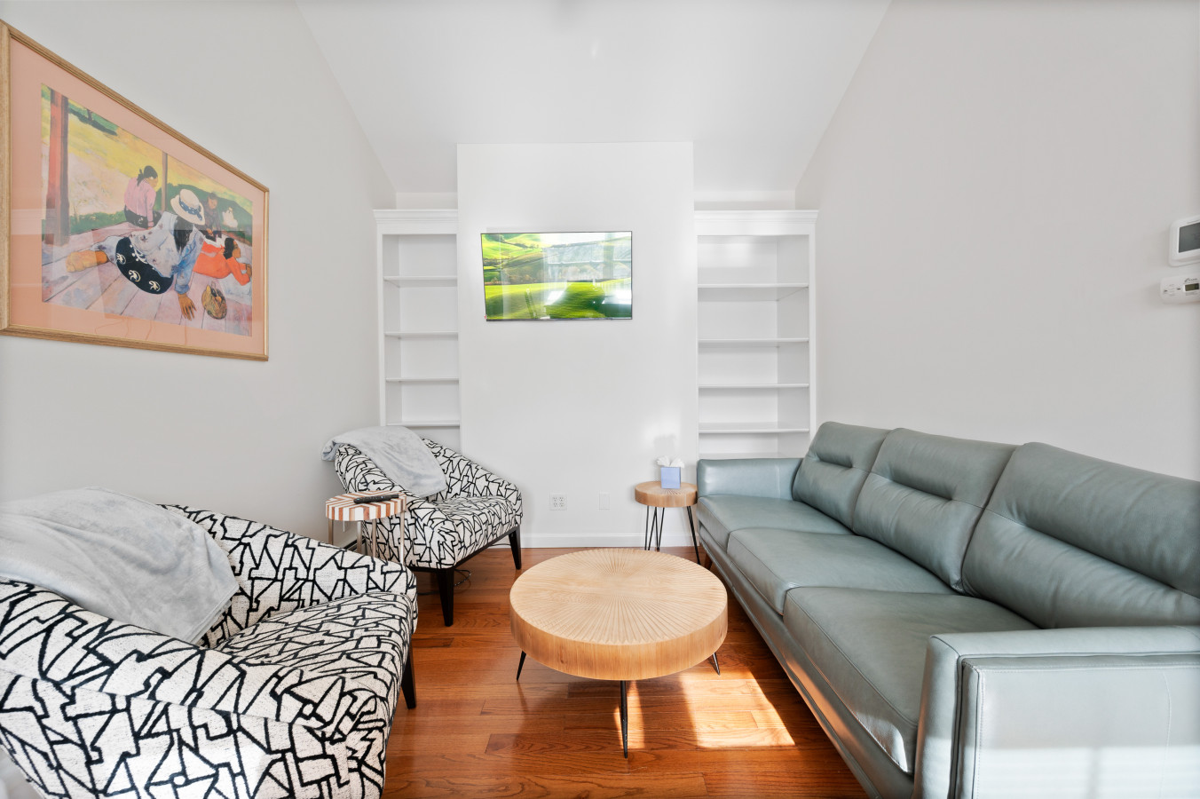 3 Salem Apt B