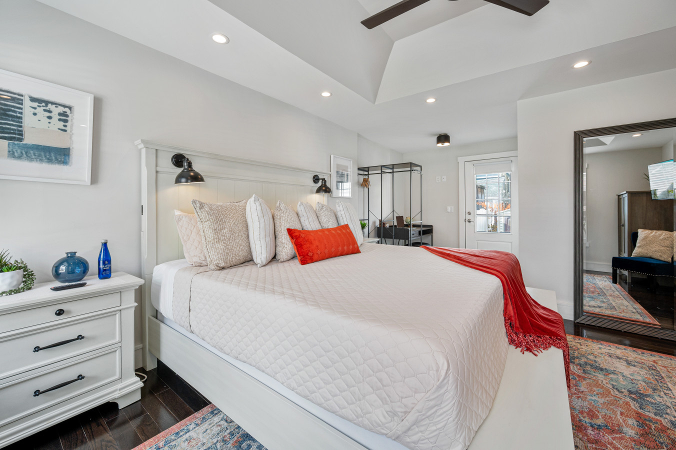 14 Thomas Apt 1