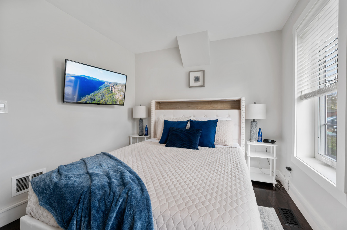 14 Thomas Apt 1