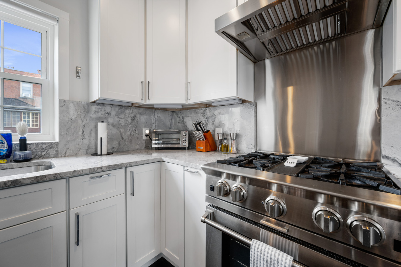 14 Thomas Apt 1