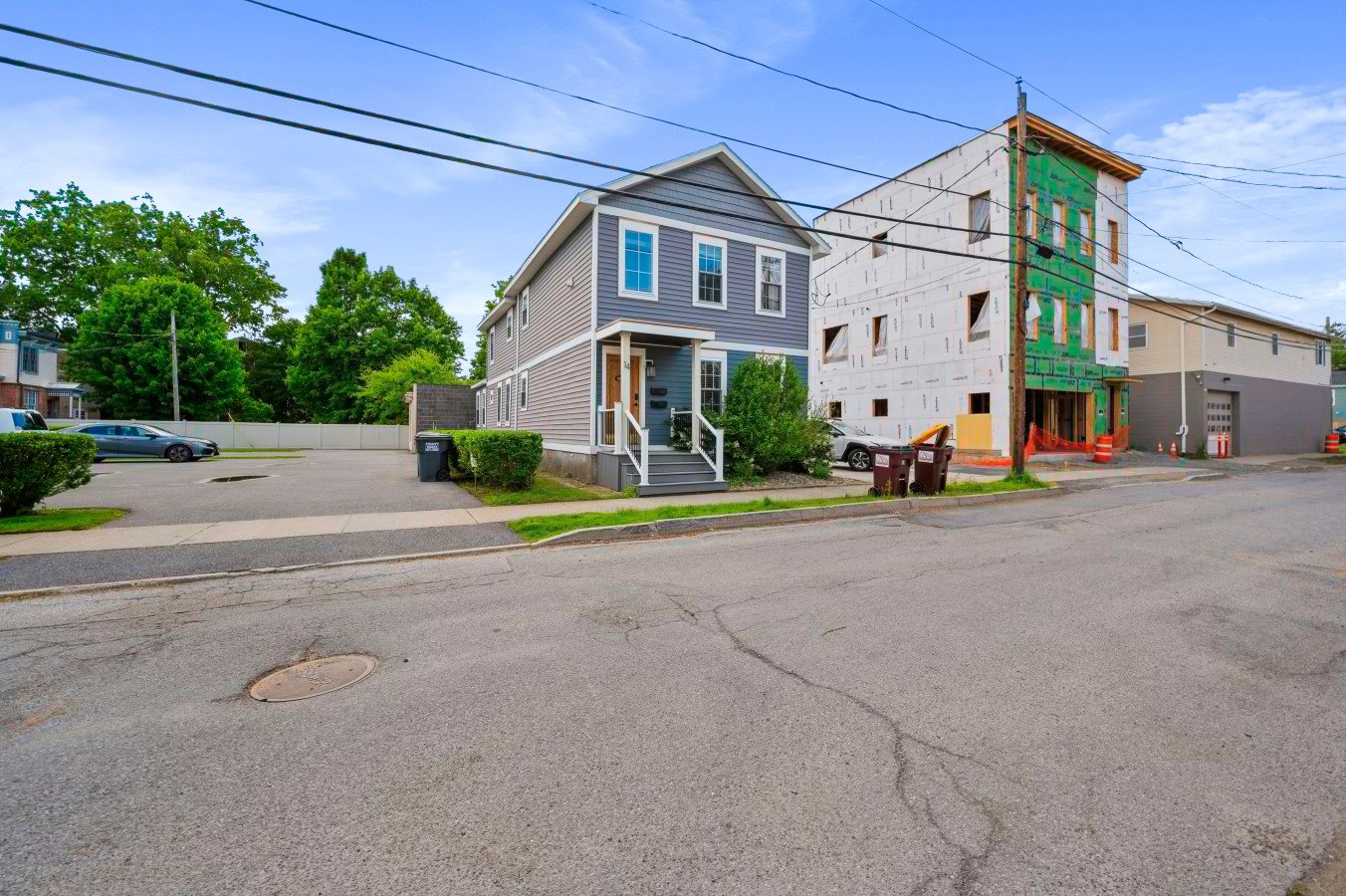 14 Thomas Apt 2