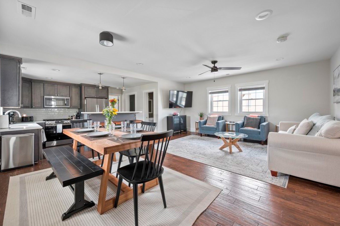 14 Thomas Apt 2