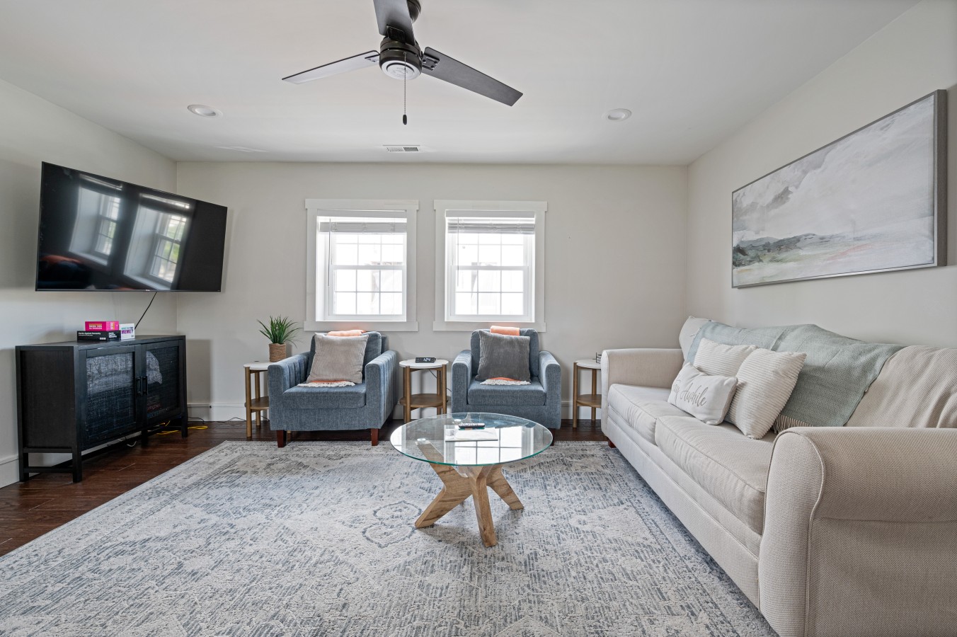14 Thomas Apt 2