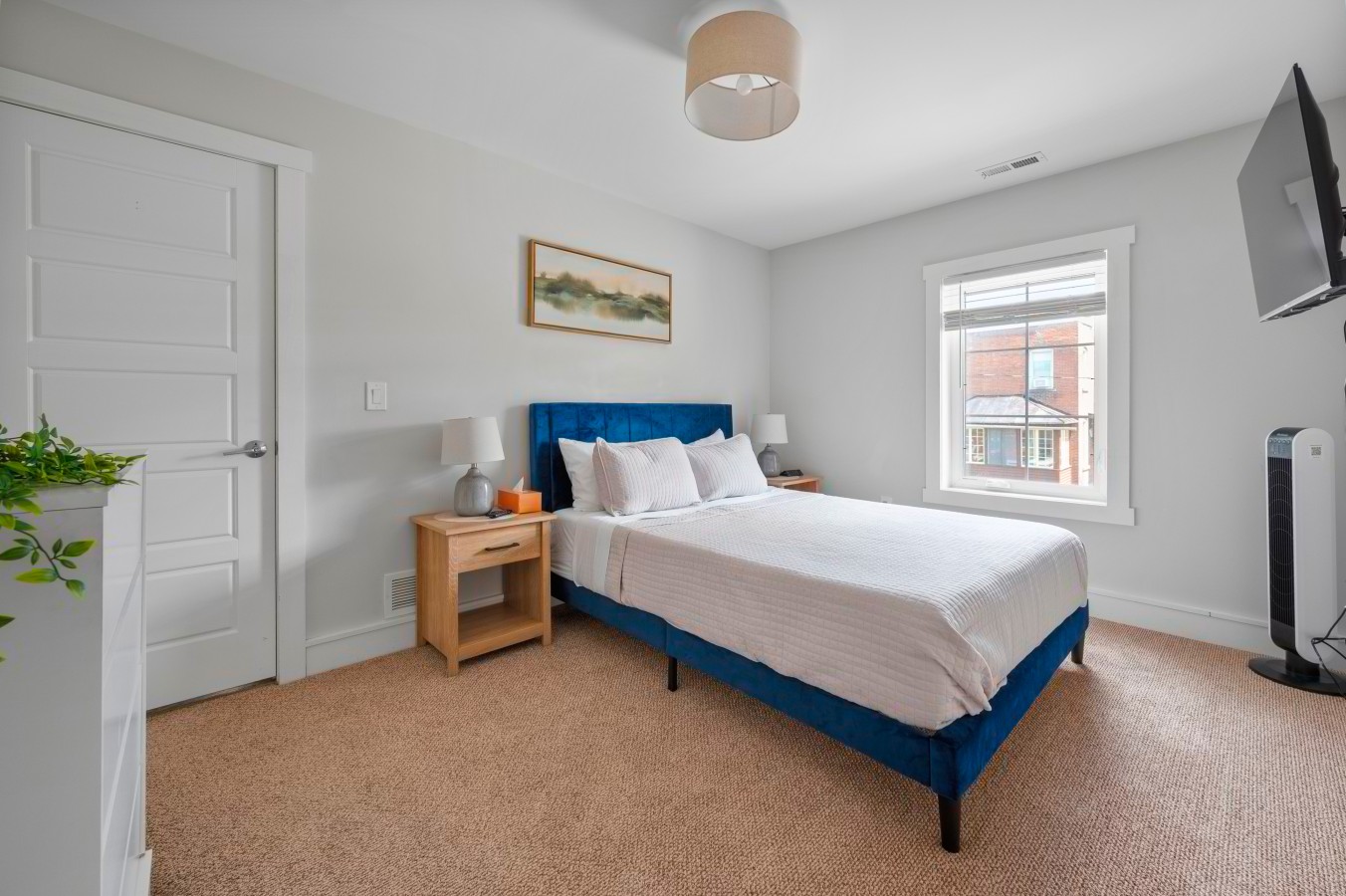 14 Thomas Apt 2