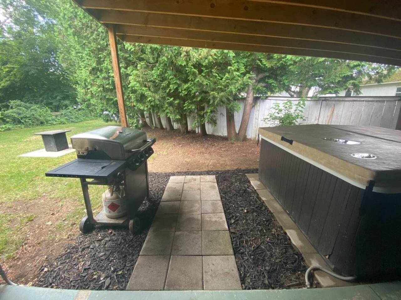 1/4 Mile to Track | Outdoor Hot Tub | Modern 5BR
