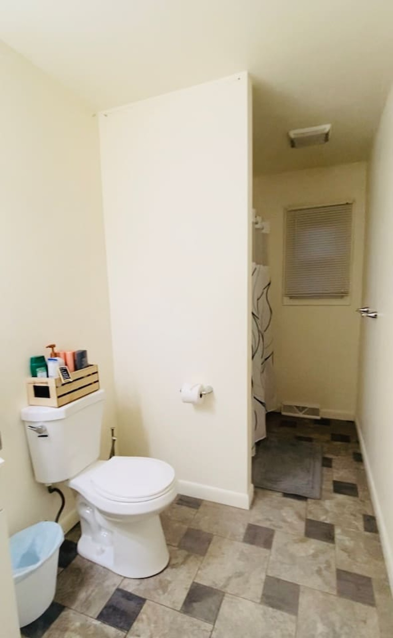 Indoor Hot Tub & Pool Table | 5BR Mile to Track