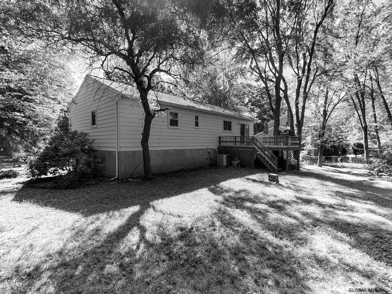 Indoor Hot Tub & Pool Table | 5BR Mile to Track