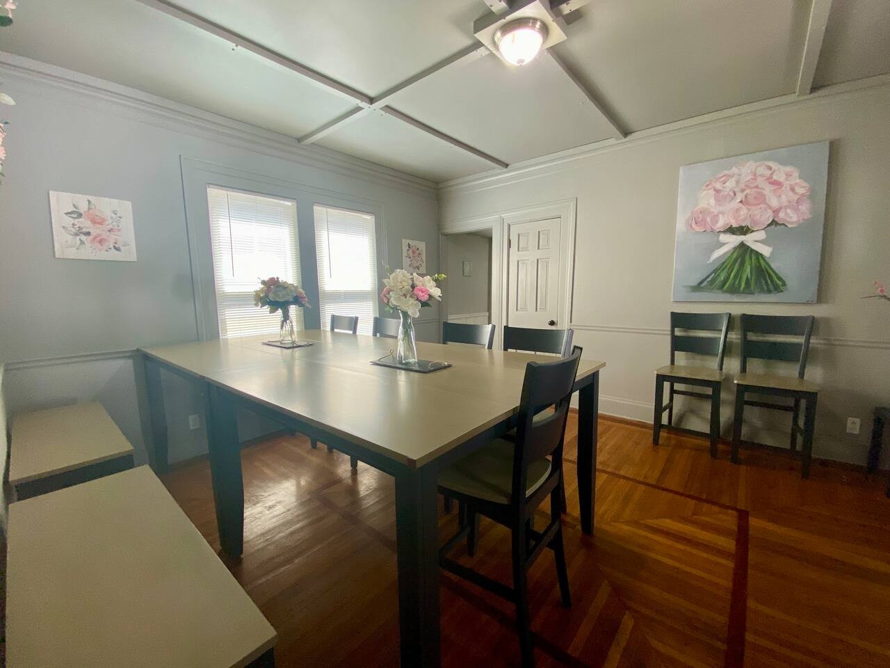 5BR 3 Bath | Walk to Track | Hot Tub, Sleeps 16