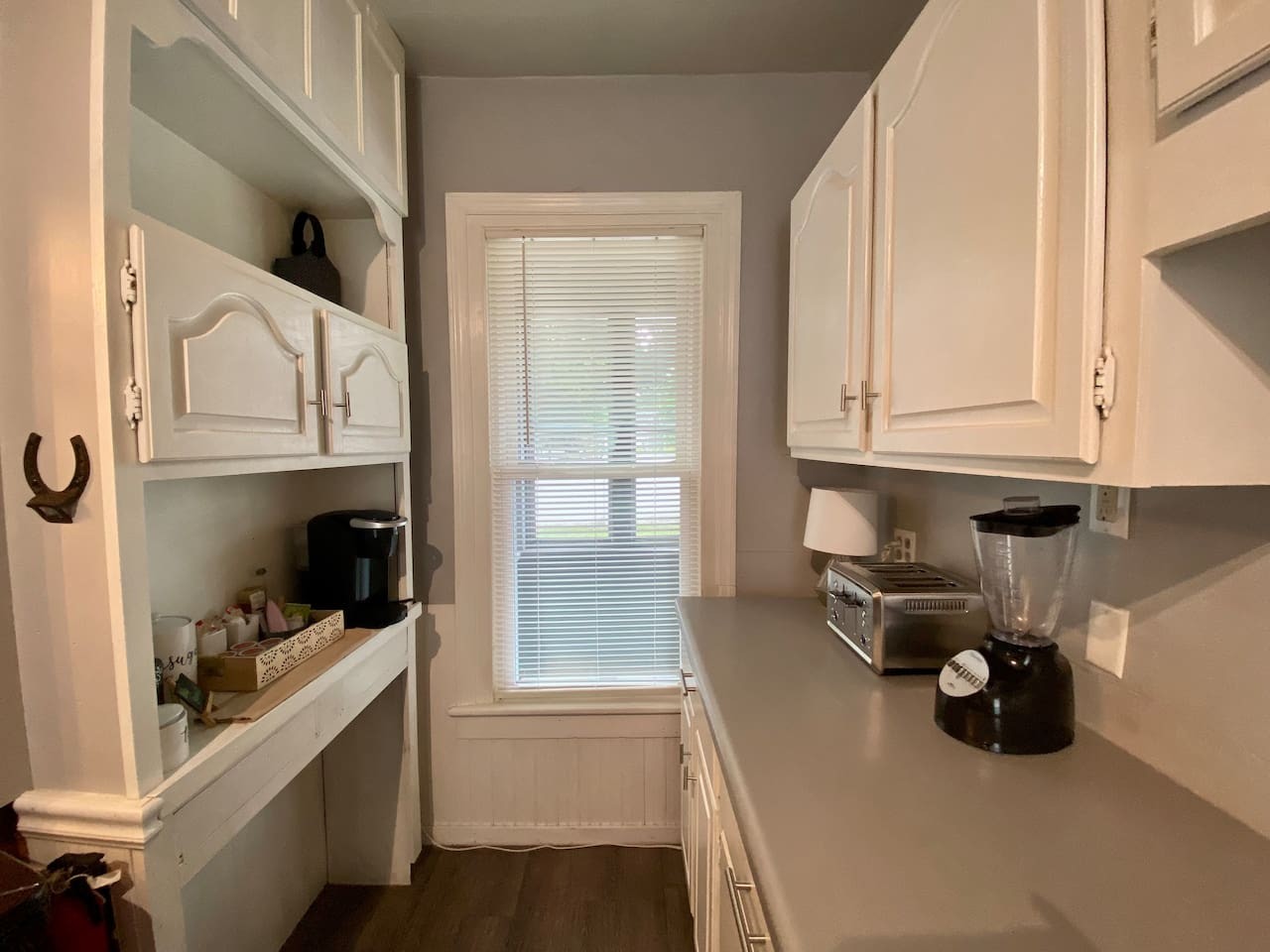 5BR 3 Bath | Walk to Track | Hot Tub, Sleeps 16
