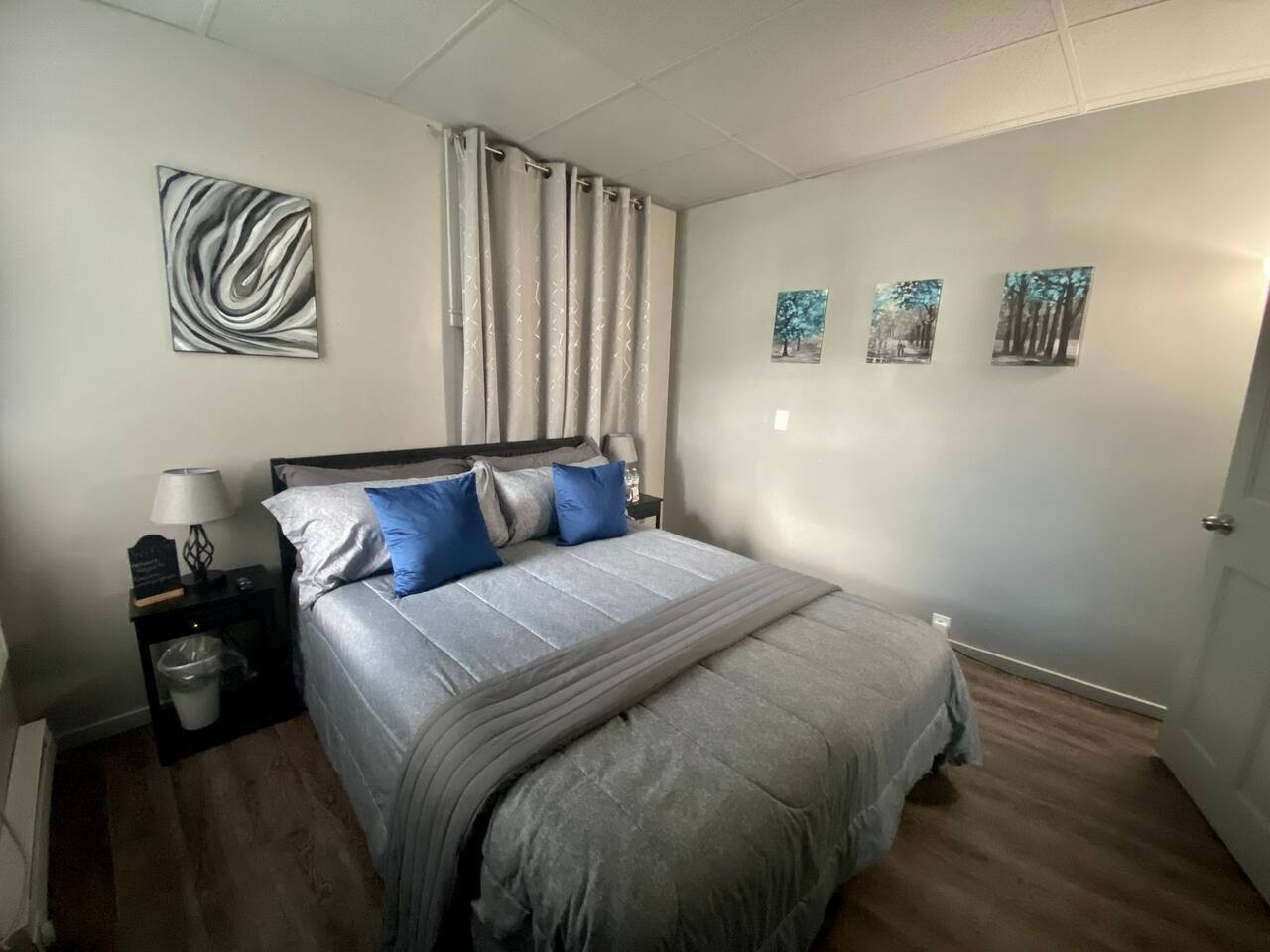 5BR 3 Bath | Walk to Track | Hot Tub, Sleeps 16