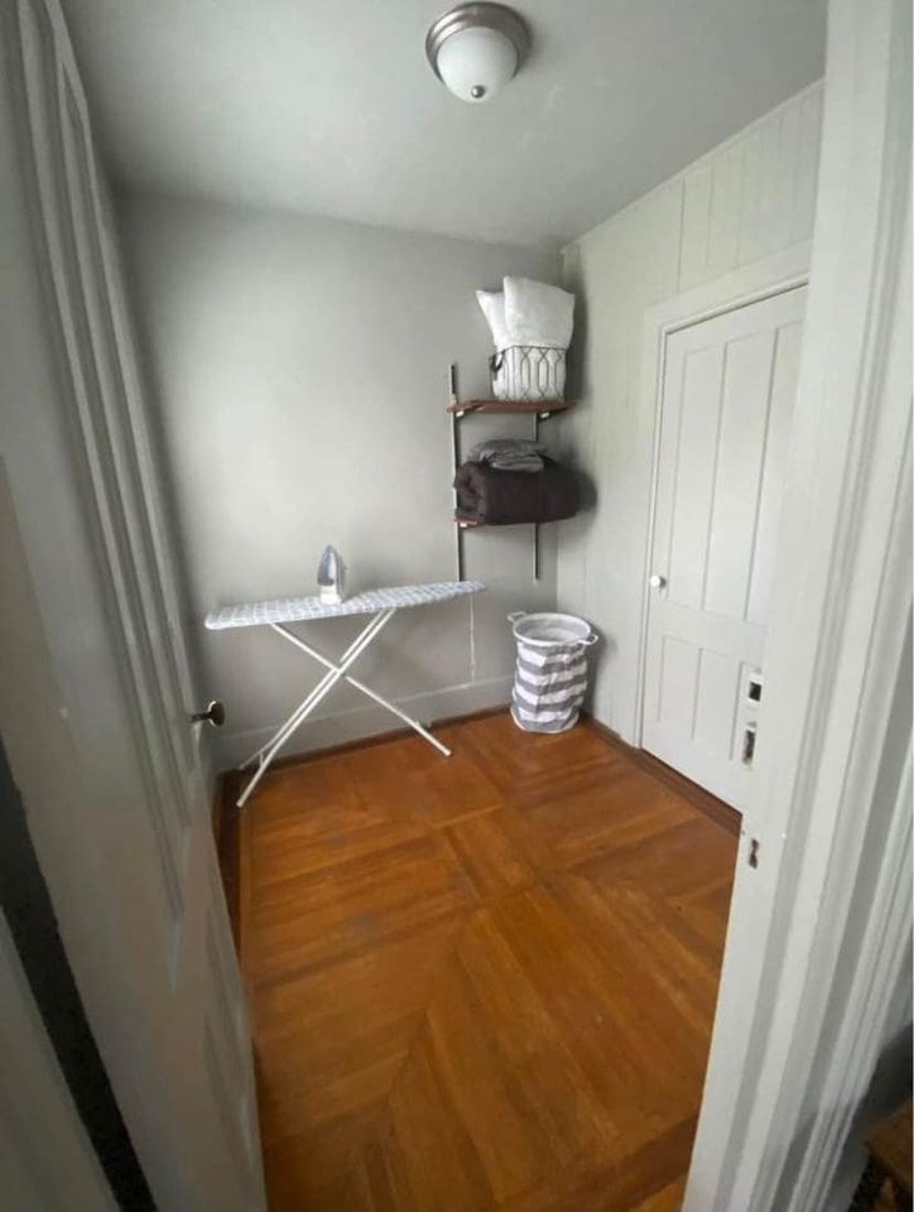 5BR 3 Bath | Walk to Track | Hot Tub, Sleeps 16