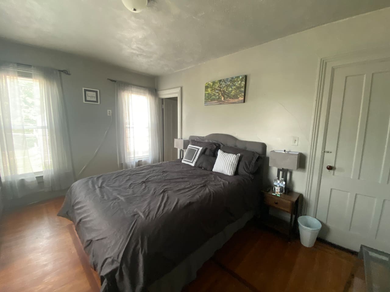 5BR 3 Bath | Walk to Track | Hot Tub, Sleeps 16