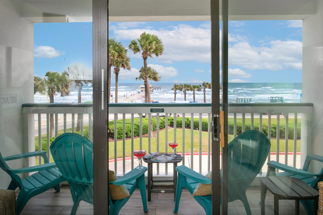Turtle-y Awesome (Casa Del Mar #204)