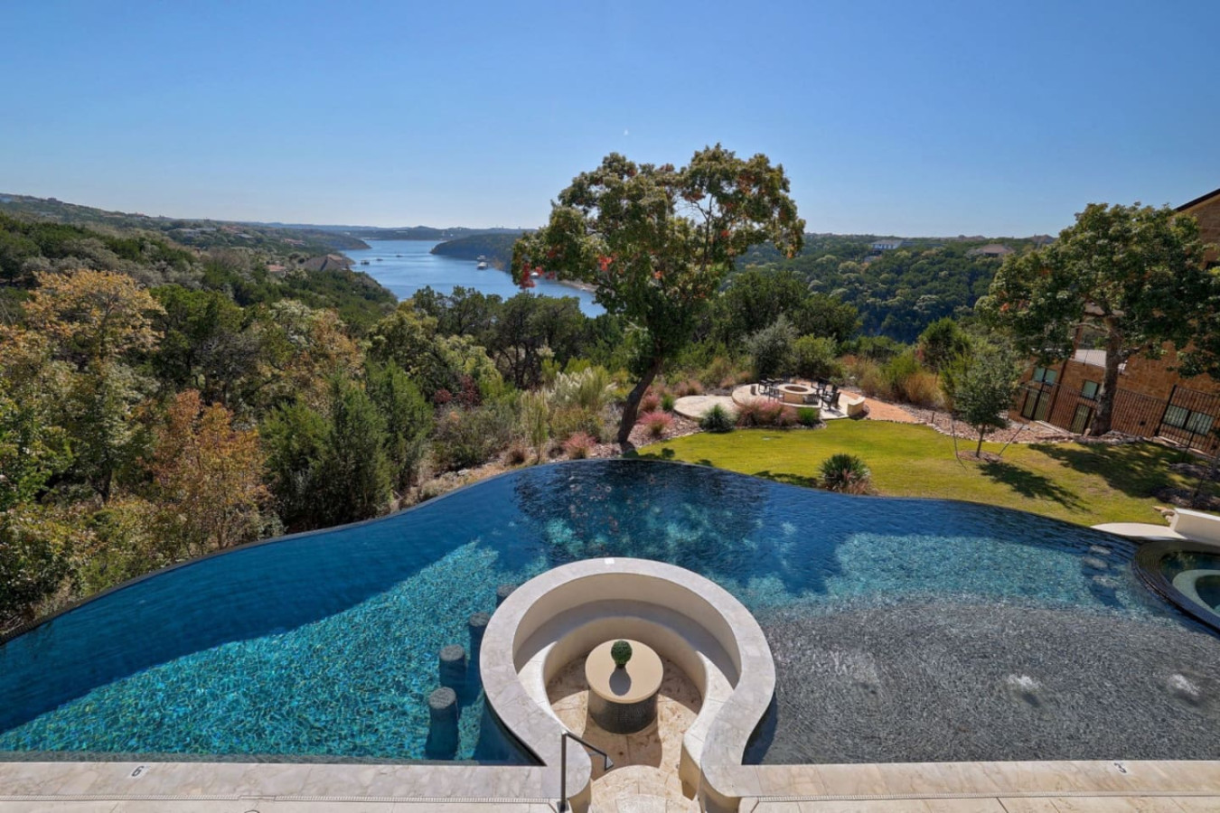 Luxury Lake Travis Home - Heated Pool/Hot tub/Theater/Gameroom