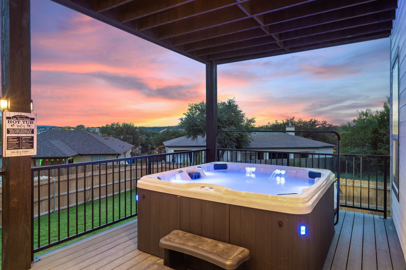 Unwind in the private hot tub as vivid Lake Travis sunsets create the perfect ending to your Point Venture day.