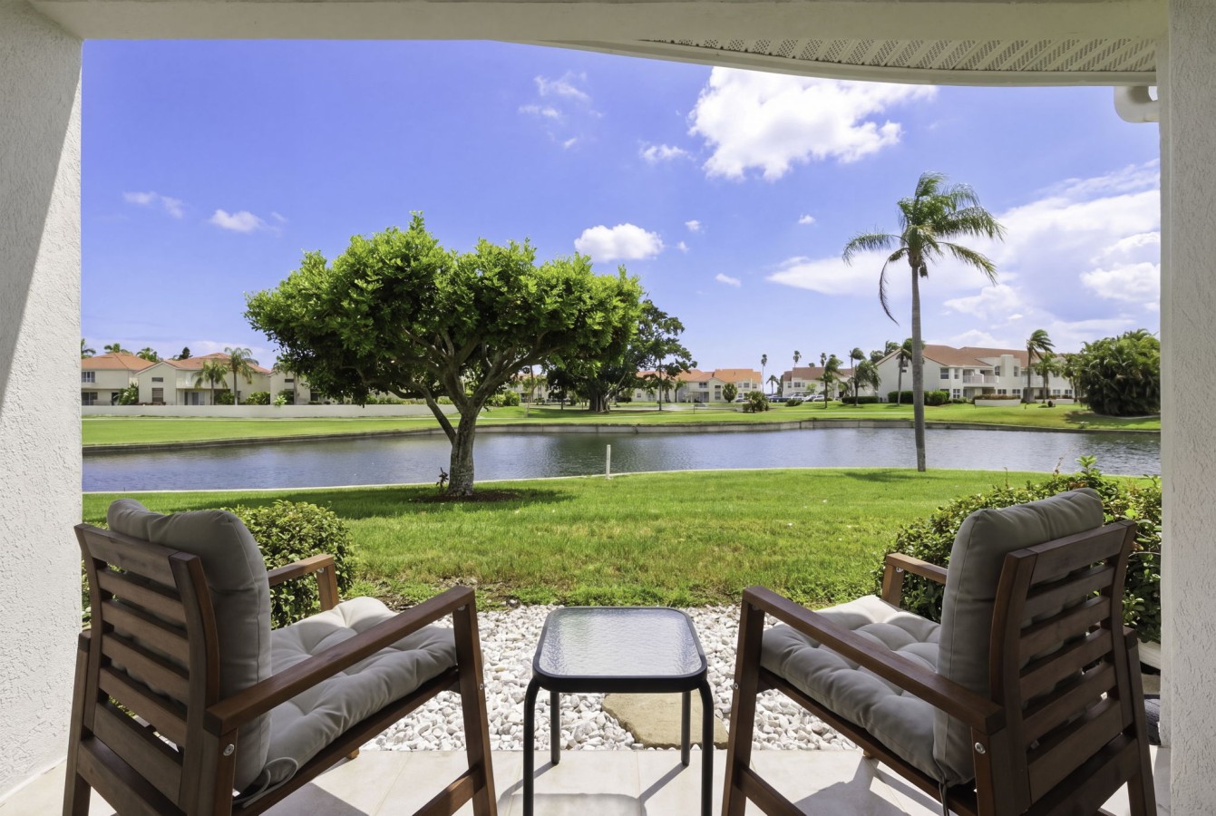 Island Living At Isla Del Sol | Ground Floor 2br/2ba Getaway - Saint Petersburg, FL