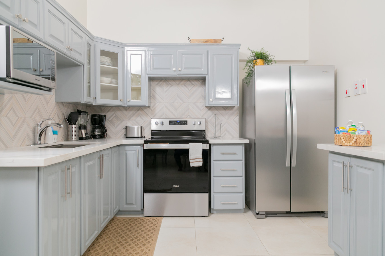 Choose To Be Happy @ The Westbury #1 [2-Bedroom w/ Wheelchair Accessible] 4