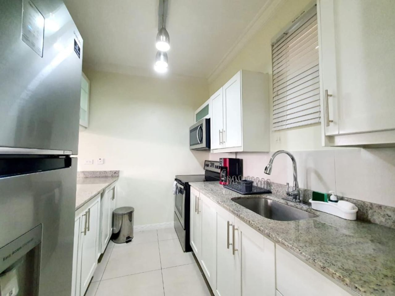 CTBH @ EI8HT 1-BR Glass Loft #25 & Penthouse #26 2