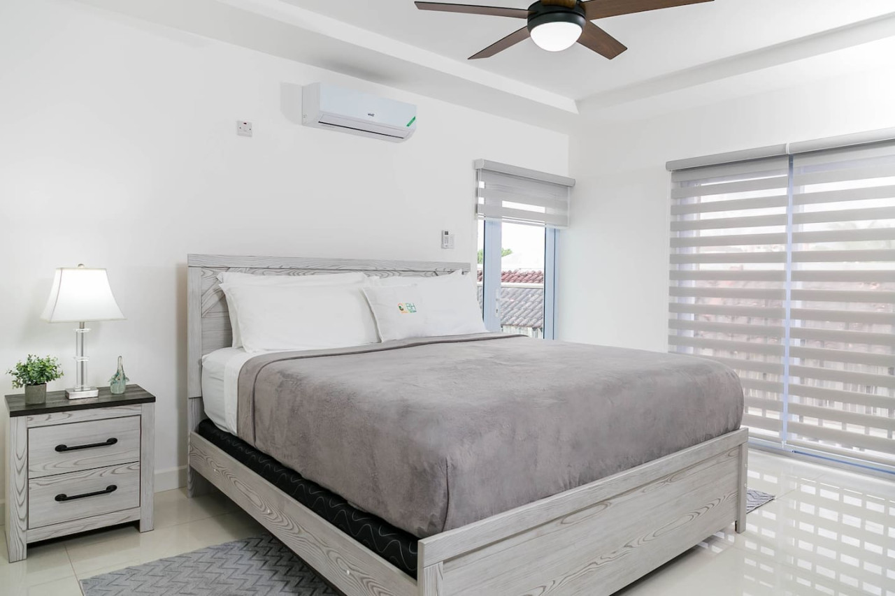 Choose To Be Happy @ Twenty 2A #201 & #203 [2-Bedroom w/ Pool] 4