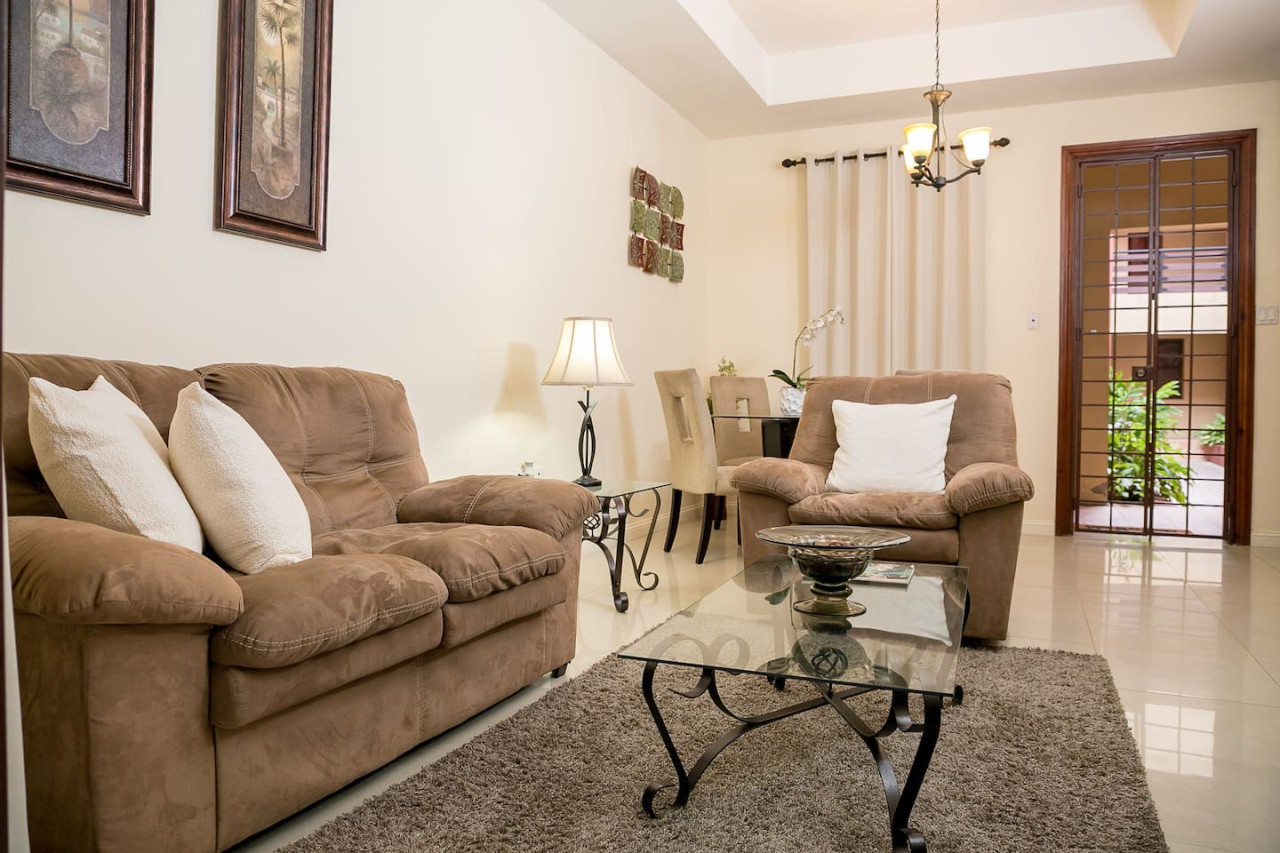 Choose To Be Happy @ Argyle #3 [1-Bedroom w/ Pool] 2