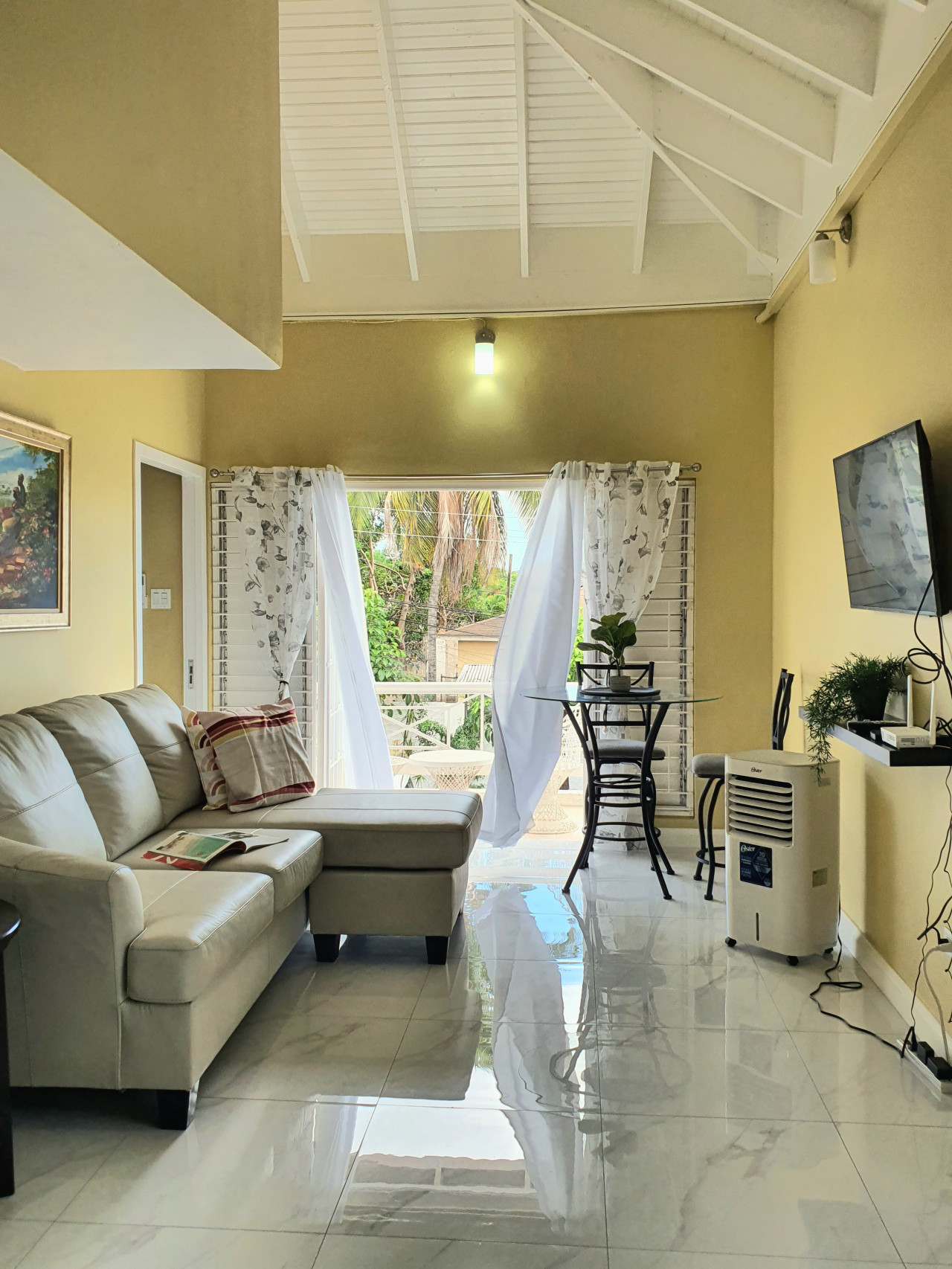 Choose To Be Happy @ The Seville #C4 [2-Bedroom]