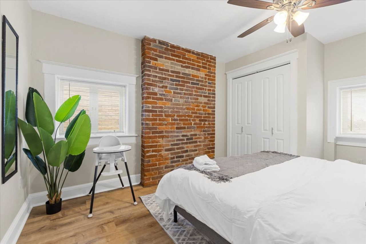 Another look at our luxurious king size bed and its decors.