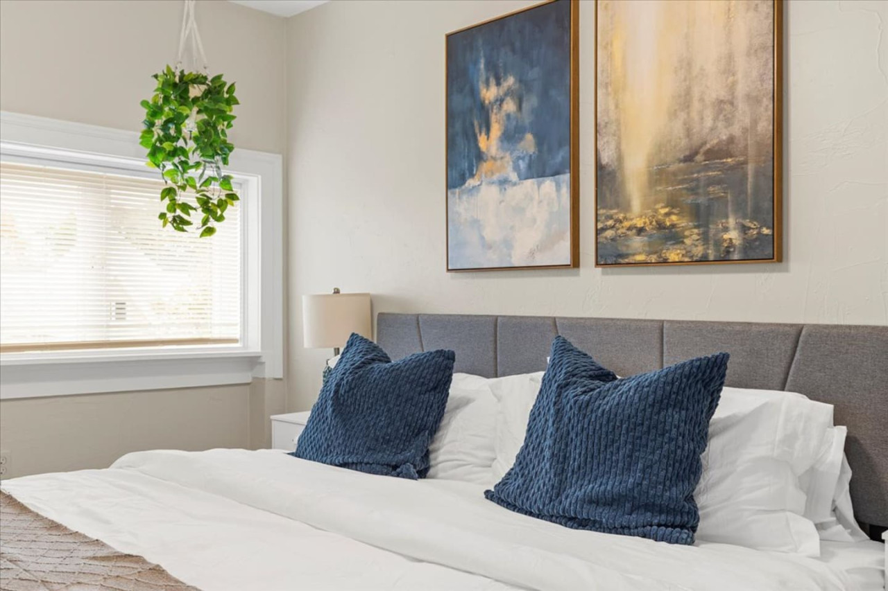 You’ll feel enveloped in warmth in this charming room with its rich wood accents and inviting bed. Wake up refreshed, surrounded by rustic coziness, and enjoy the perfect mix of comfort and natural vibes