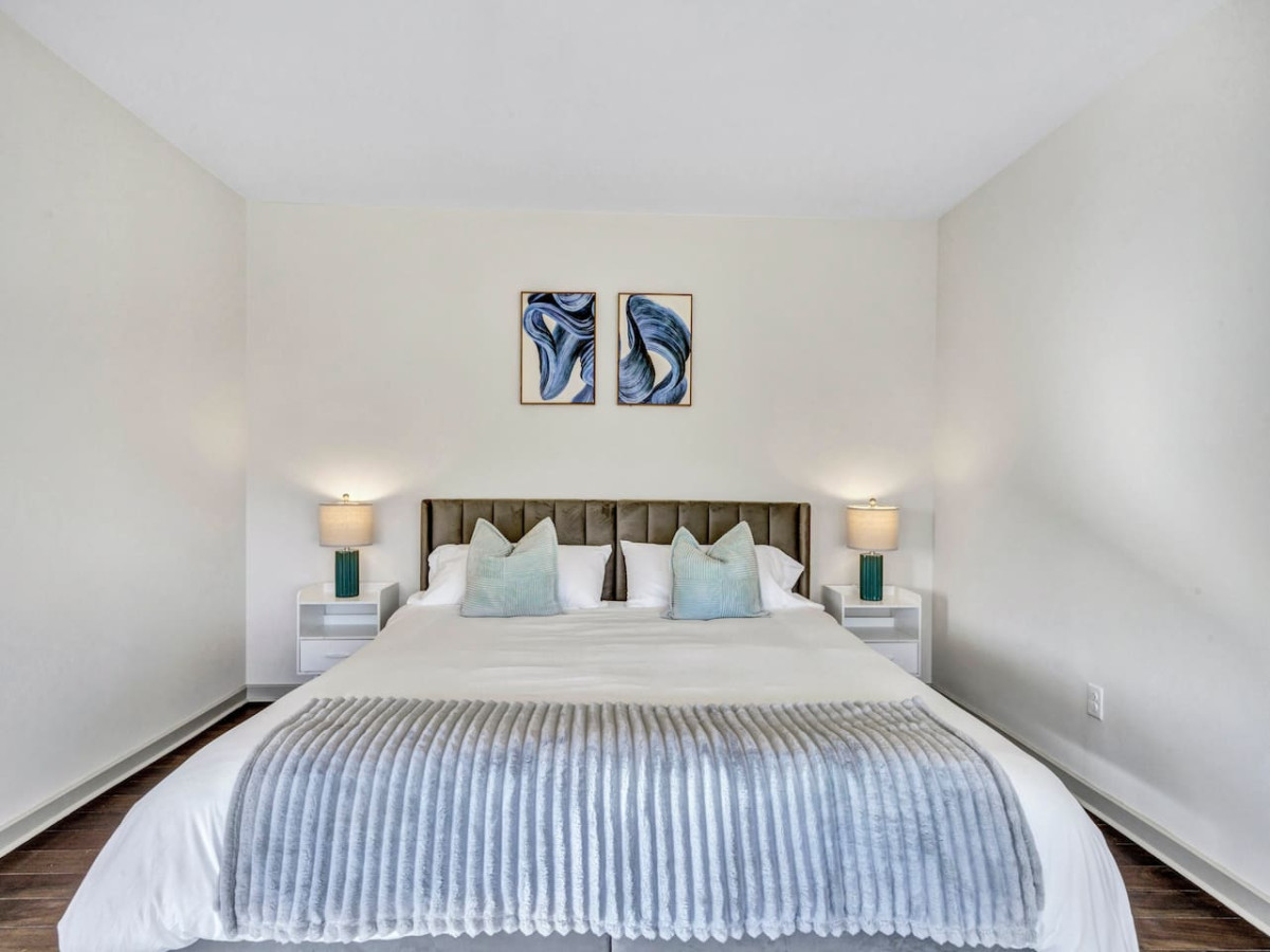 As you lie back on the queen bed, you are surrounded by elegant decor and a soothing color palette that calms the senses.