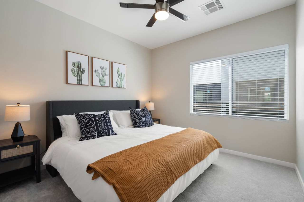 You’ll feel enveloped in warmth in this charming room with its rich wood accents and inviting bed. Wake up refreshed, surrounded by rustic coziness, and enjoy the perfect mix of comfort and natural vibes