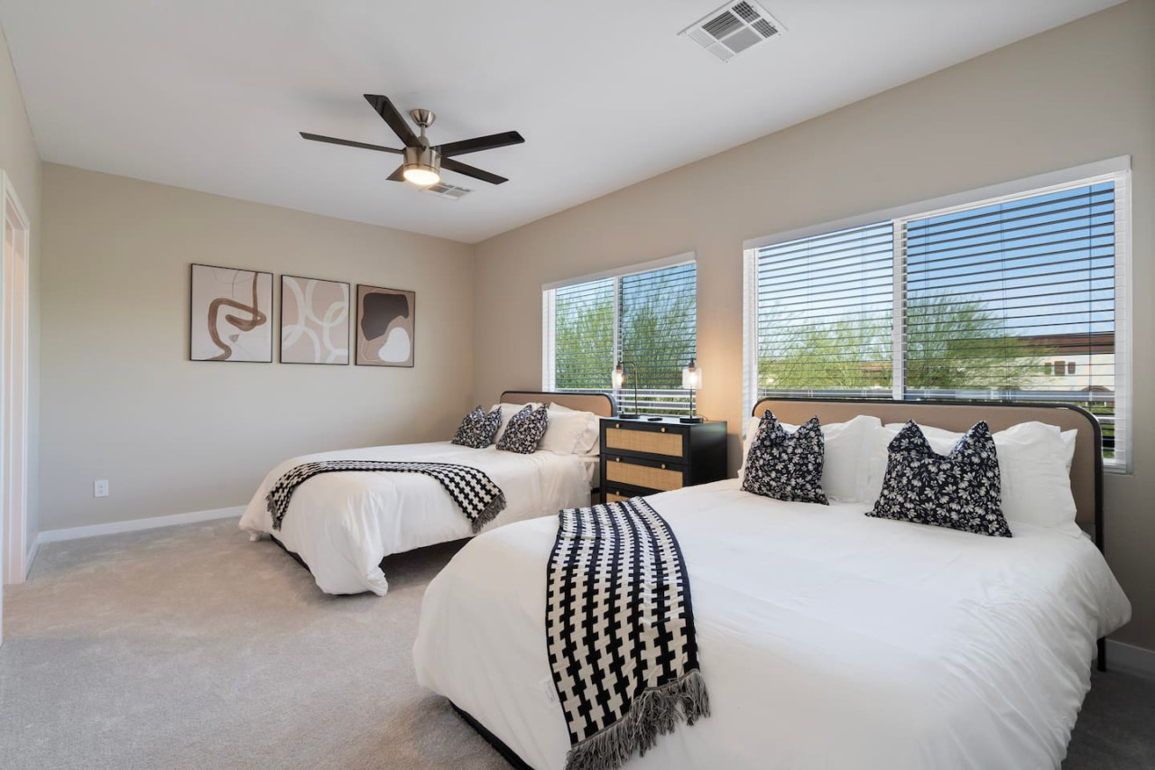 As you lie back on the queen bed, you are surrounded by elegant decor and a soothing color palette that calms the senses.