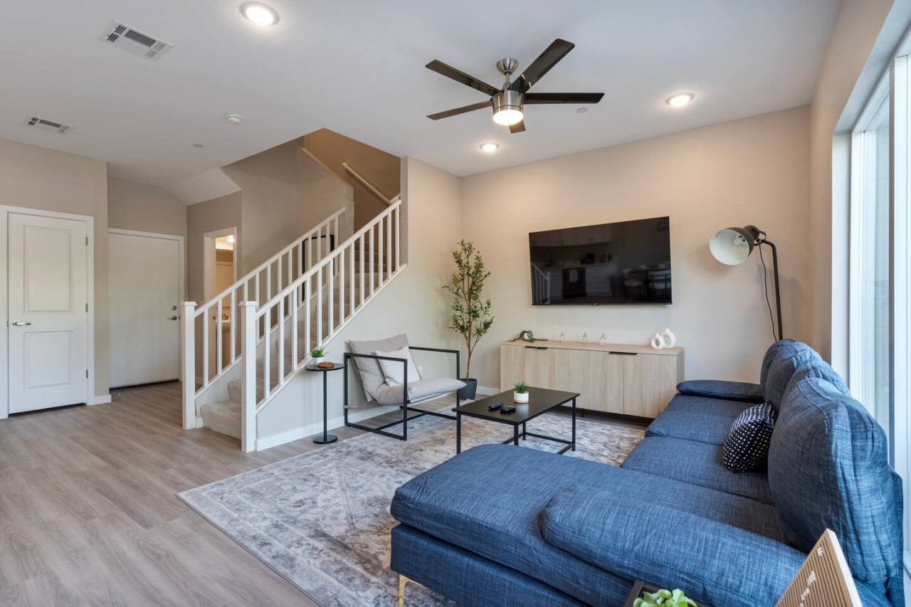 As you take a seat in the living room, the comfortable furniture and tasteful design make it easy to unwind.