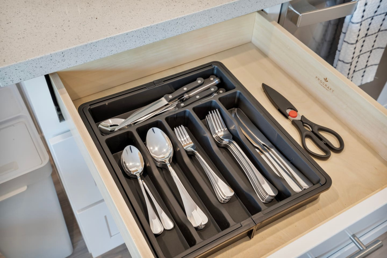 Fully equipped kitchen with all the tools you need for a perfect culinary experience. Enjoy the convenience of having everything at your fingertips!