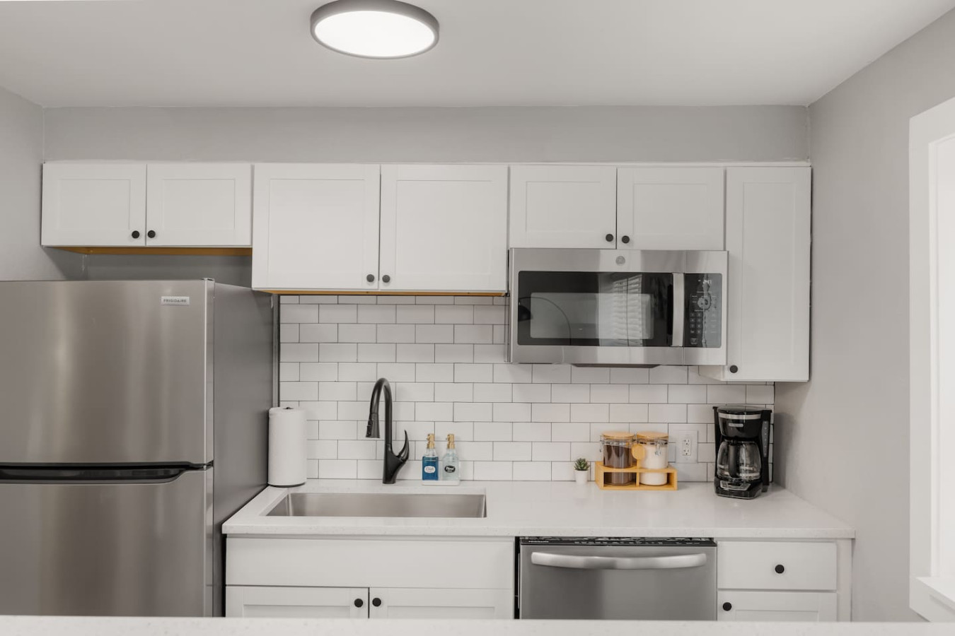 You’ll love the convenience of this fully equipped kitchen