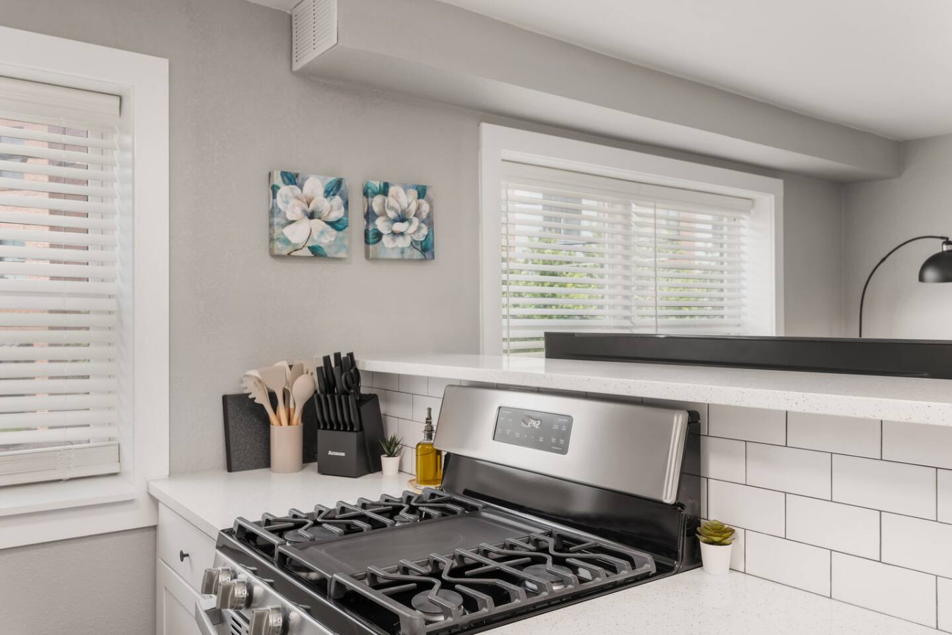 You can almost hear the sizzle of ingredients as you cook in the well-equipped kitchen, where every detail is designed for convenience.