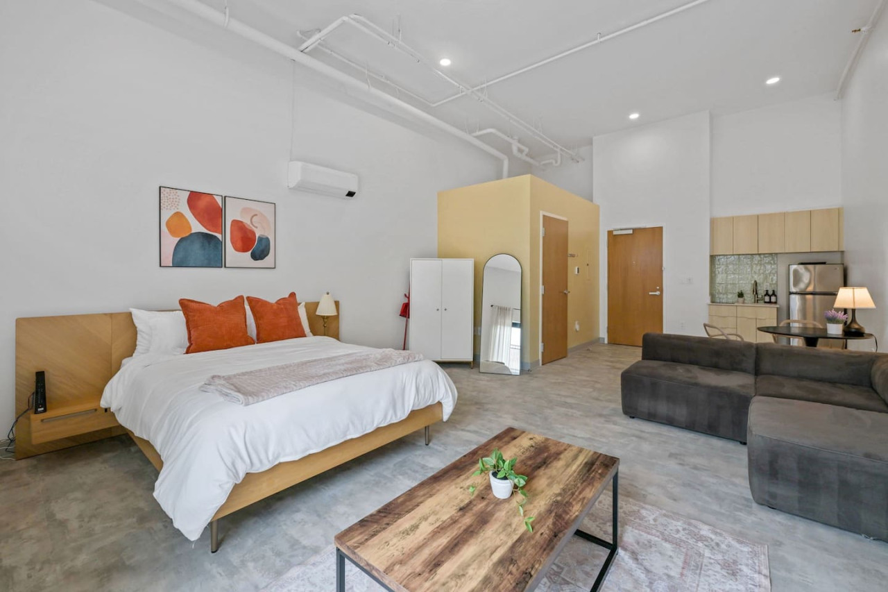 1 Bed|1 Bath | Beautiful Northshore Close to DT