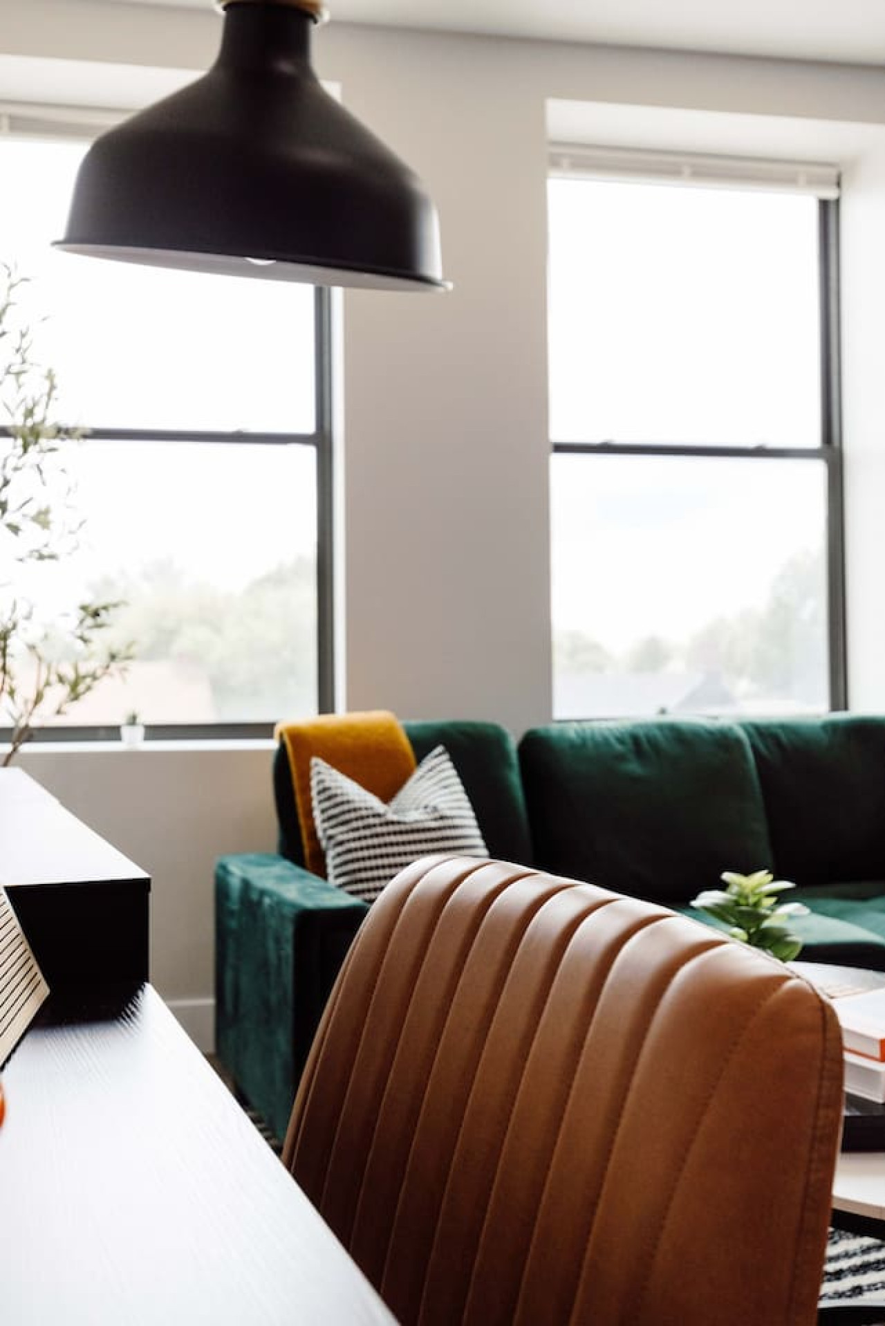 As you take a seat in the living room, the comfortable furniture and tasteful design make it easy to unwind.