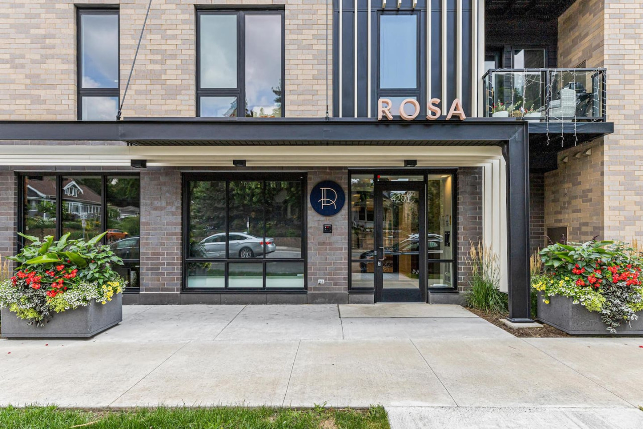 Inviting entrance and beautiful exterior make you eager to explore what’s inside.