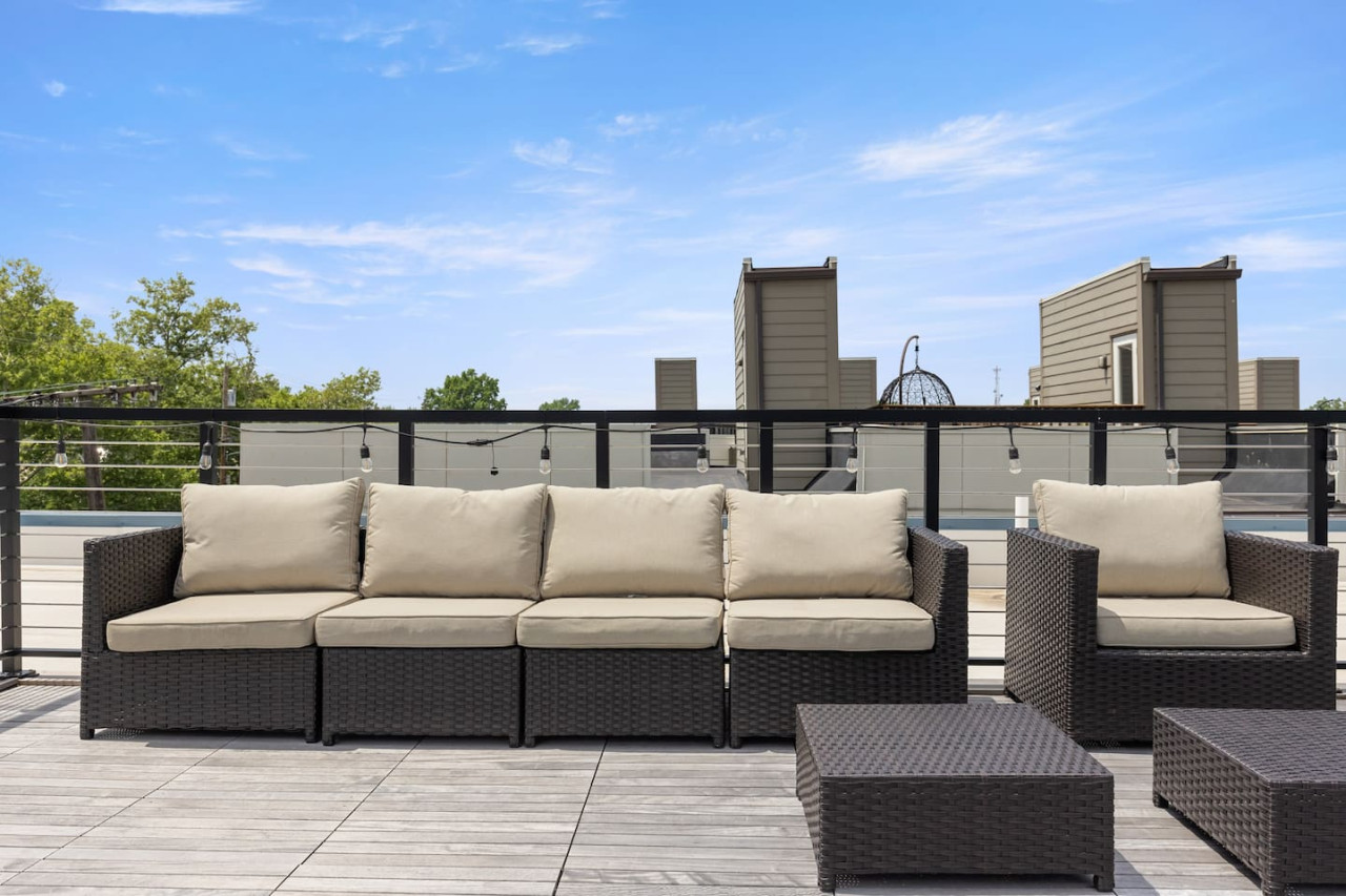 The outdoor areas’ plush seating beckons you to sink in and relax, surrounded by light and airy decor.