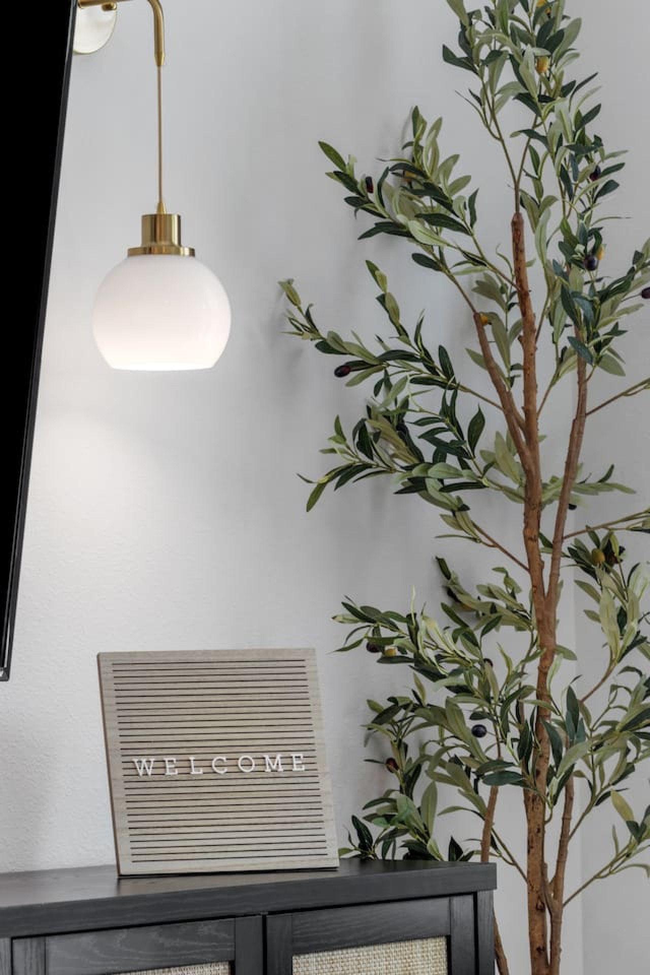 You are surrounded by tasteful decor and warm tones for a perfect setting for any occasion.
