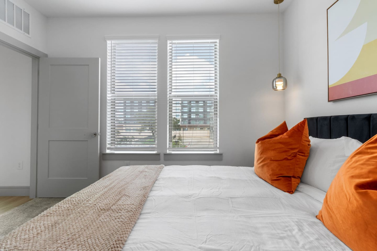 As you lie back on the queen bed, you are surrounded by elegant decor and a soothing color palette that calms the senses.