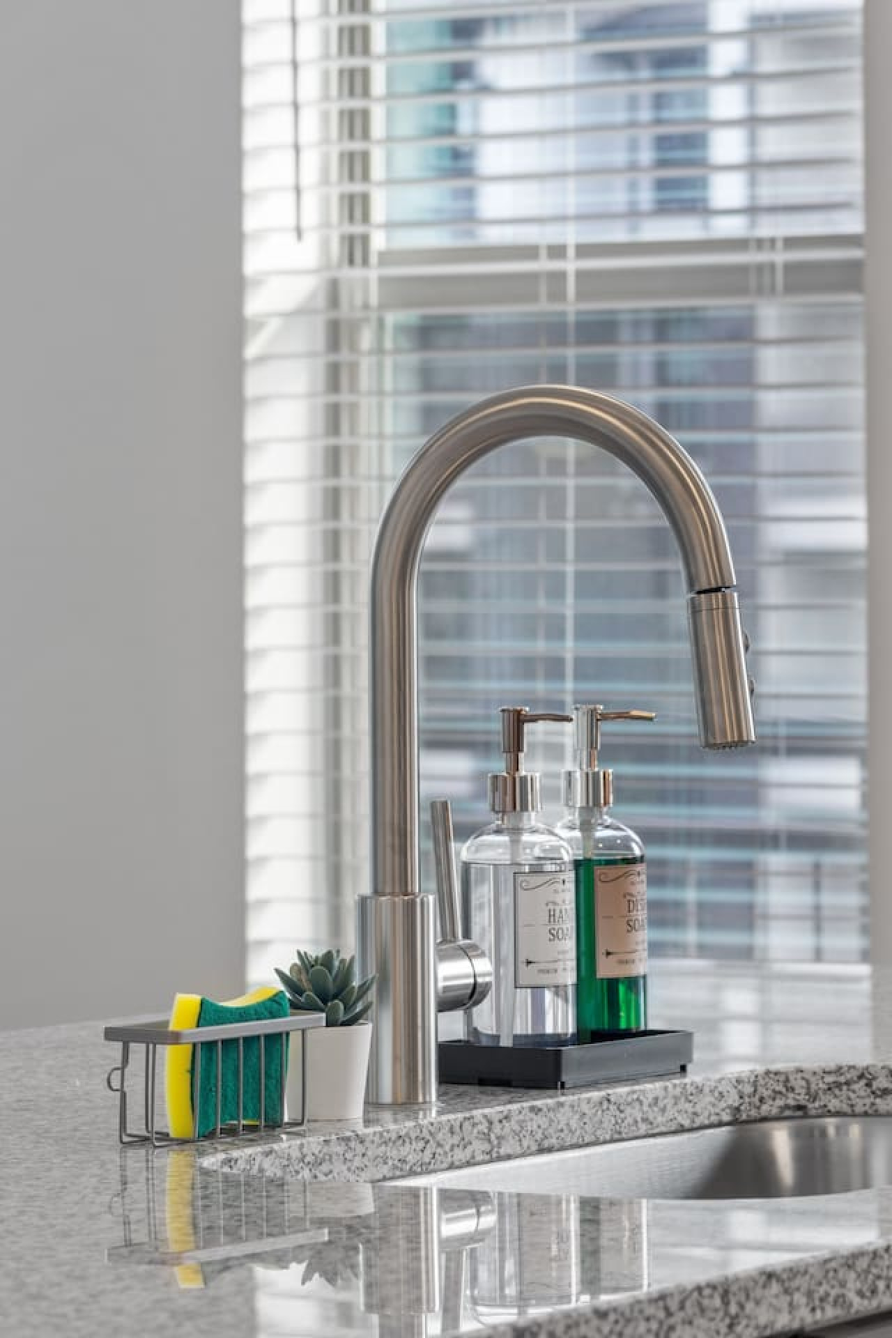 The kitchen’s open layout allows you to move freely as you prepare meals, with everything you need at your fingertips.