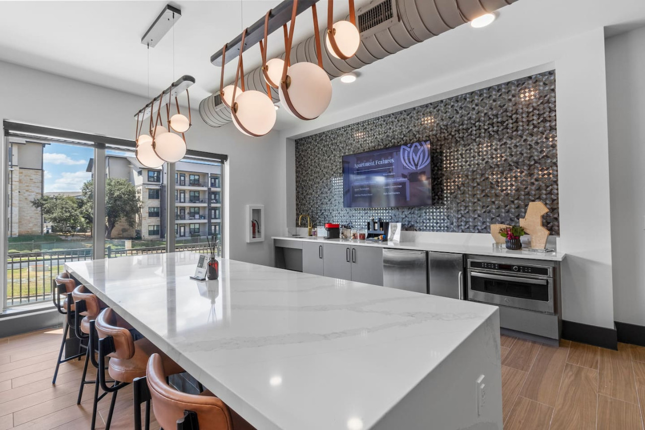 A beautiful space for creating beautiful memories with your friends or loved ones!